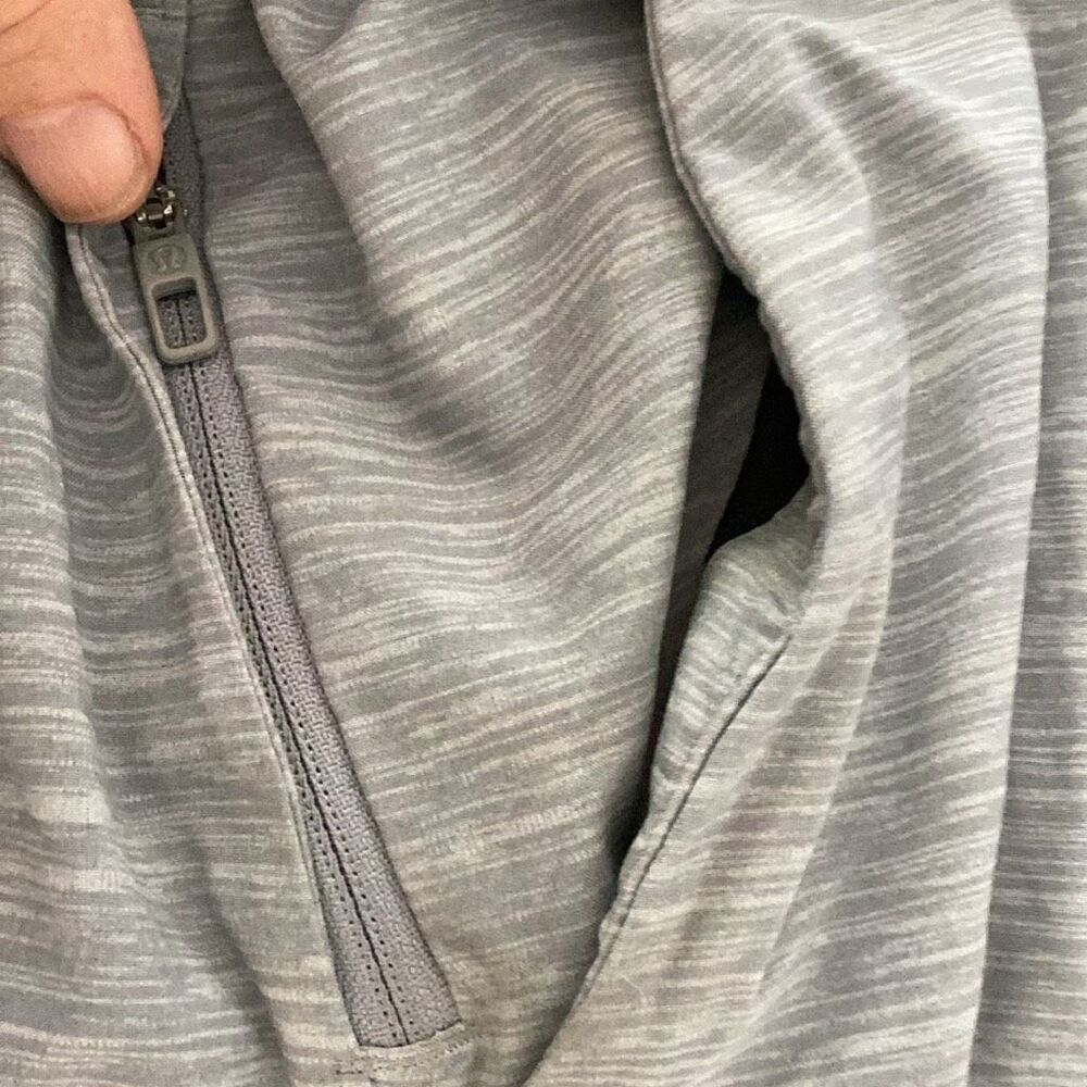 Lululemon Pace Breaker Lined Short 7” Inseam Gray Men’s Sz Small - Picture 8 of 9